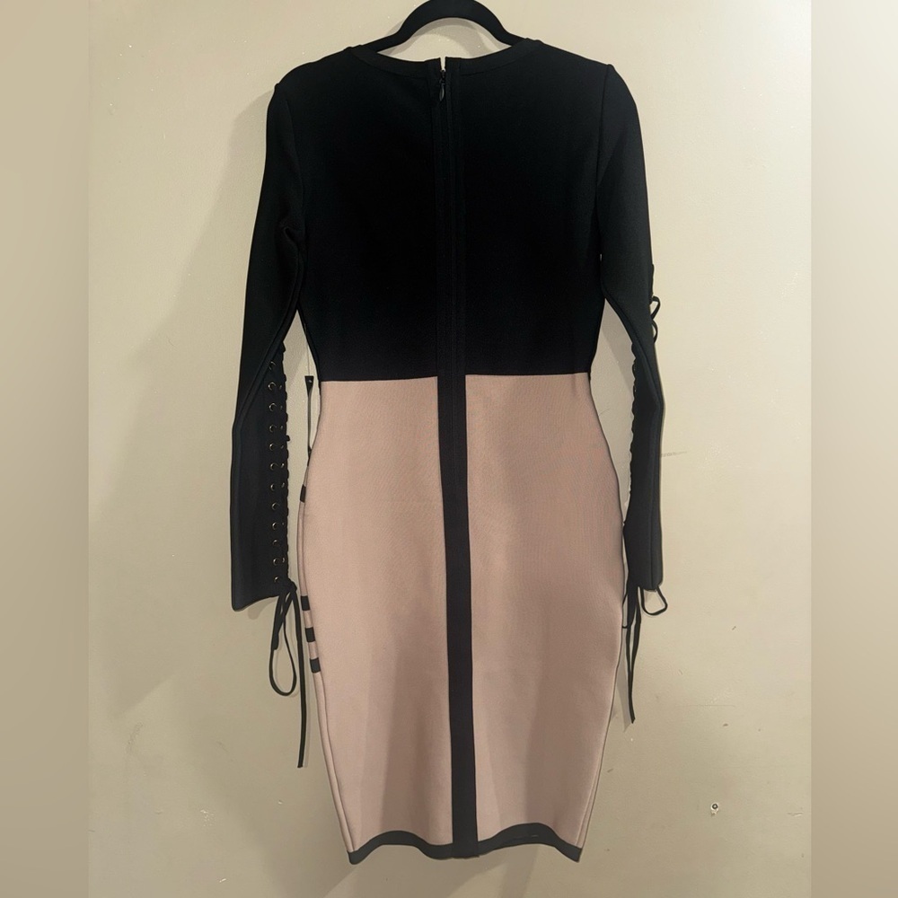 VENUS Bondage Long Sleeve Dress with Lace. sleeves NEW - Picture 4 of 6